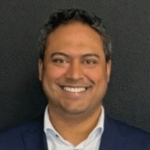 Foto van Arun Rampersad, CDO, Erasmus Universiteit en hoofddocent leergang Chief Data Officer